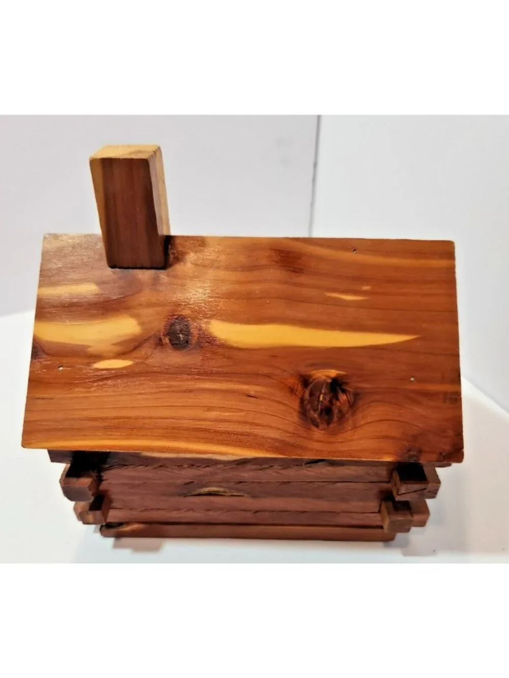 Vintage Log Cabin Cedar Bank - Las Vegas Nevada Souvenir With Stopper